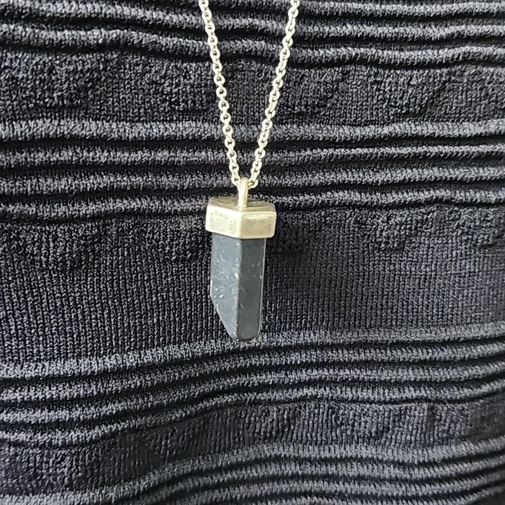 Lydell Vintage Bronze Tones Necklace Simulated Onyx - Picture 5 of 10